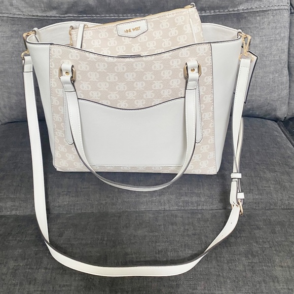Nine West Garner Cream Logo Tote 4 in 1 bag NWT - Picture 2 of 14